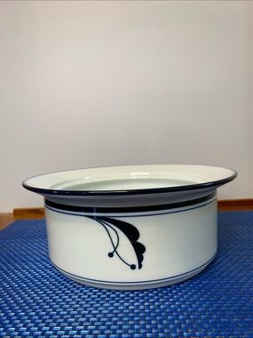 Bayberry blue Dansk Flora Vegetable service,